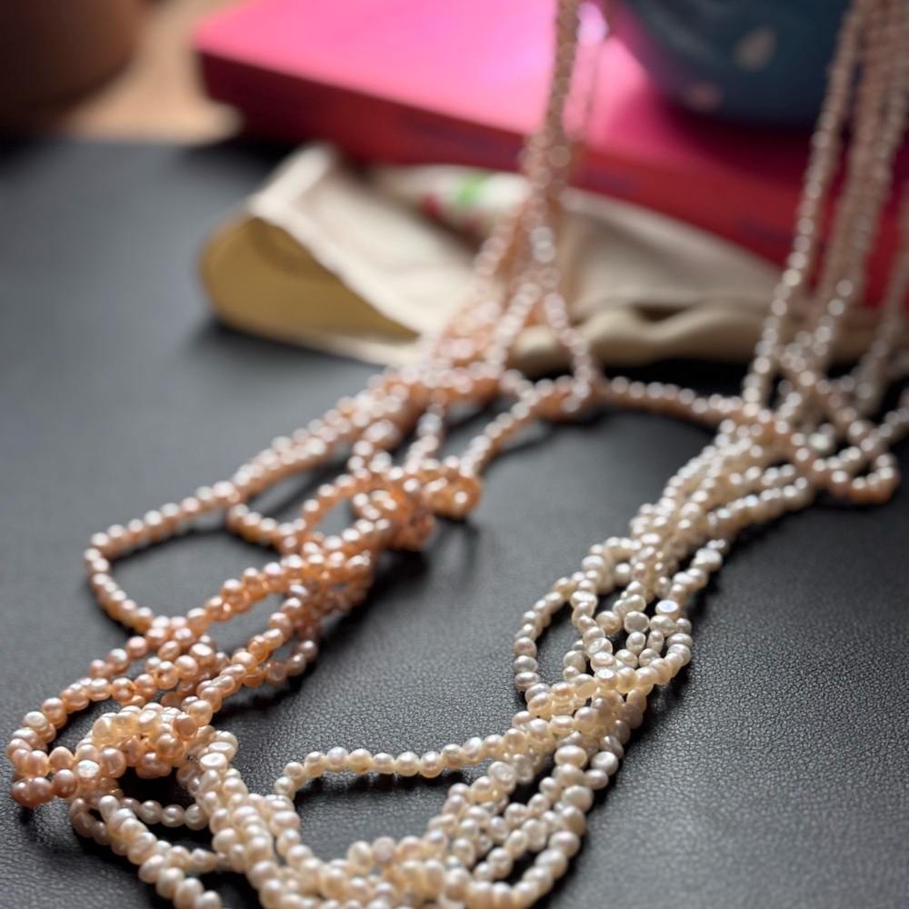 ➡️STEAL!➡️Mothers Day Pearl Ivory Blush Necklace VINTAGE Opera Length #love❤️